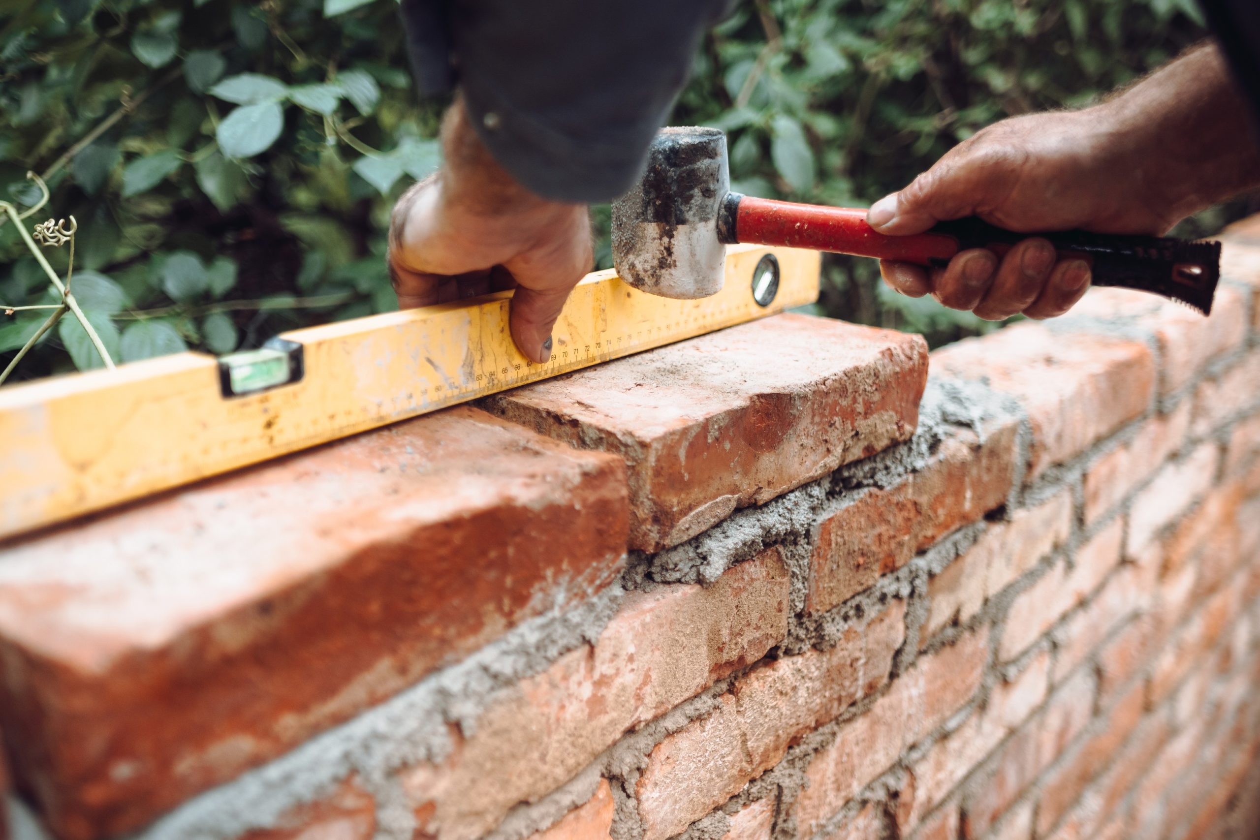 How To Build A Retaining Wall Brick Encycloall